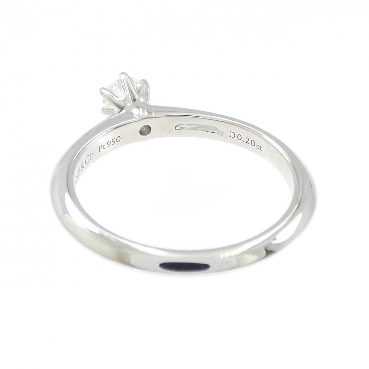 Tiffany & Co Classic Solitaire Ring — view 3