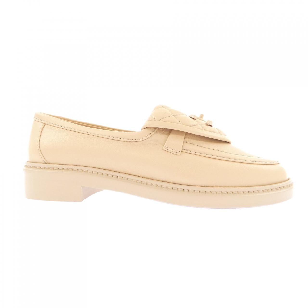 Chanel Turnlock Moccasins Shoes