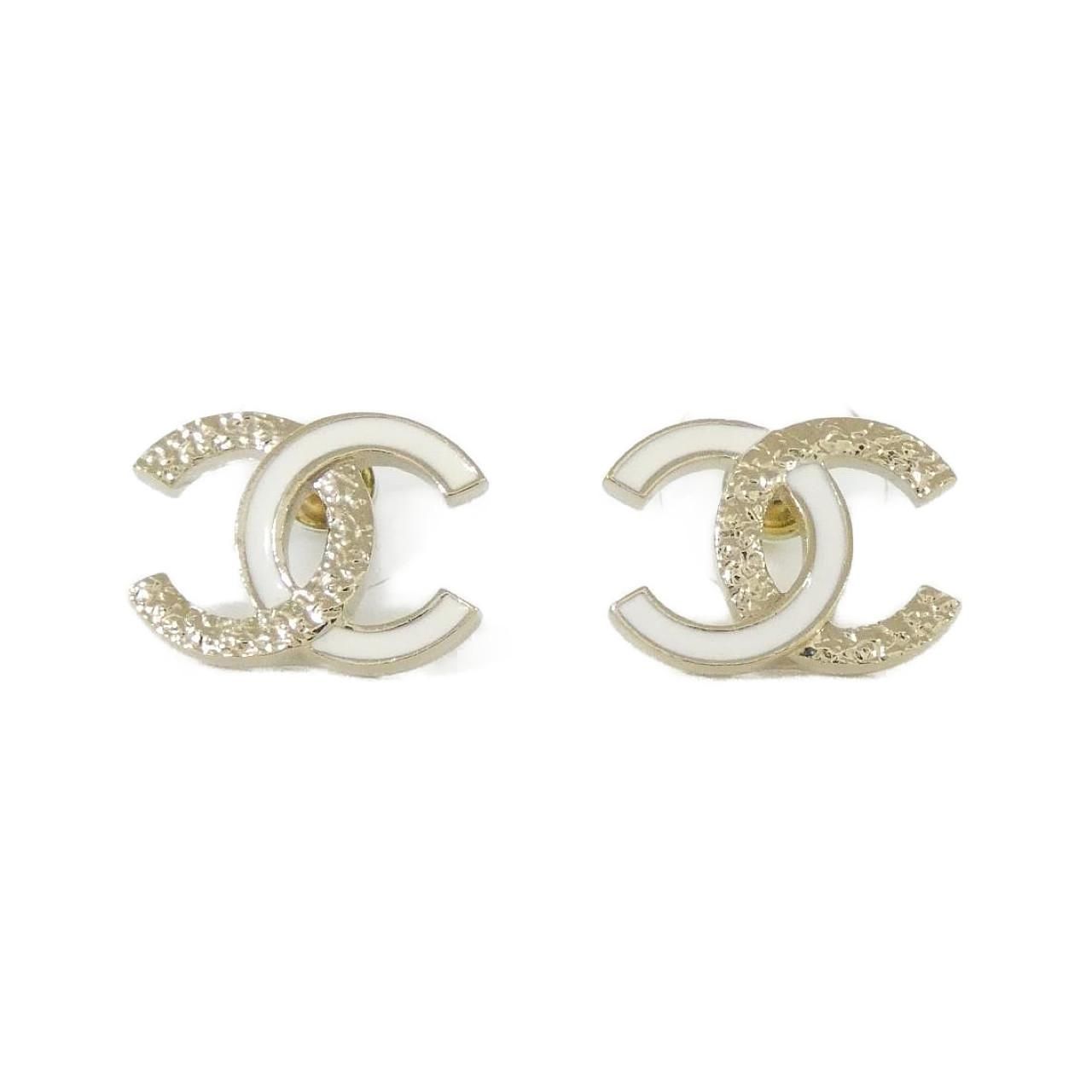 Chanel Earrings Gold
