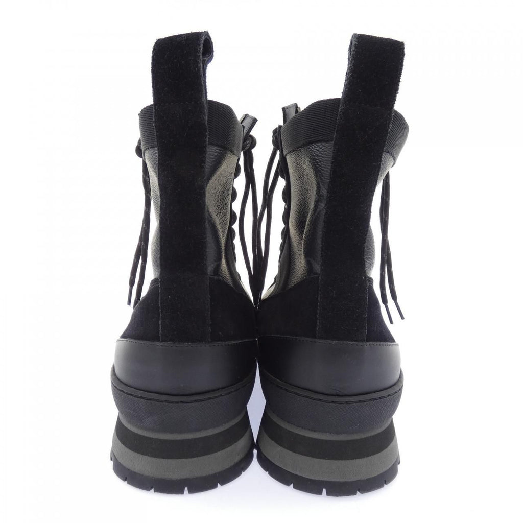 Louis Vuitton LV Harem Line Boots — view 5
