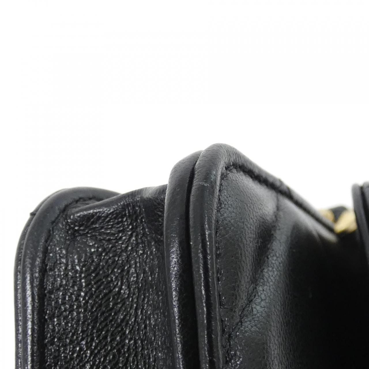 Chanel 19 Line Chain Clutch — view 3