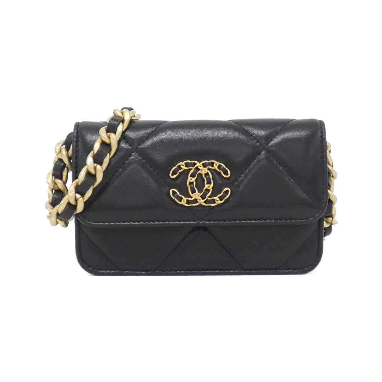 Chanel 19 Line Chain Clutch