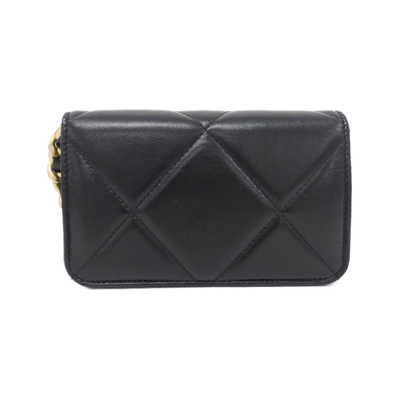 Chanel 19 Line Chain Clutch — view 2