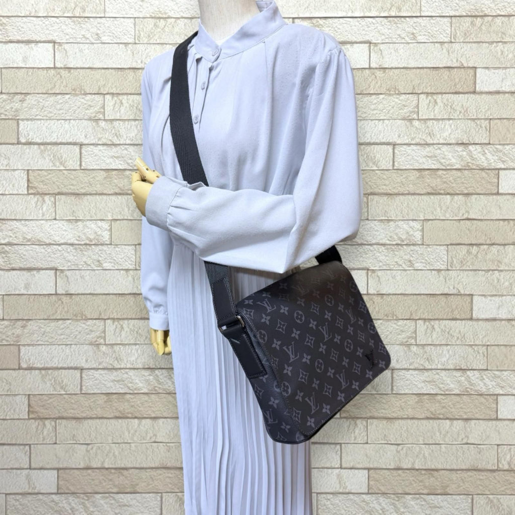 Louis Vuitton District PM NM Monogram Eclipse Shoulder Bag Black — view 2