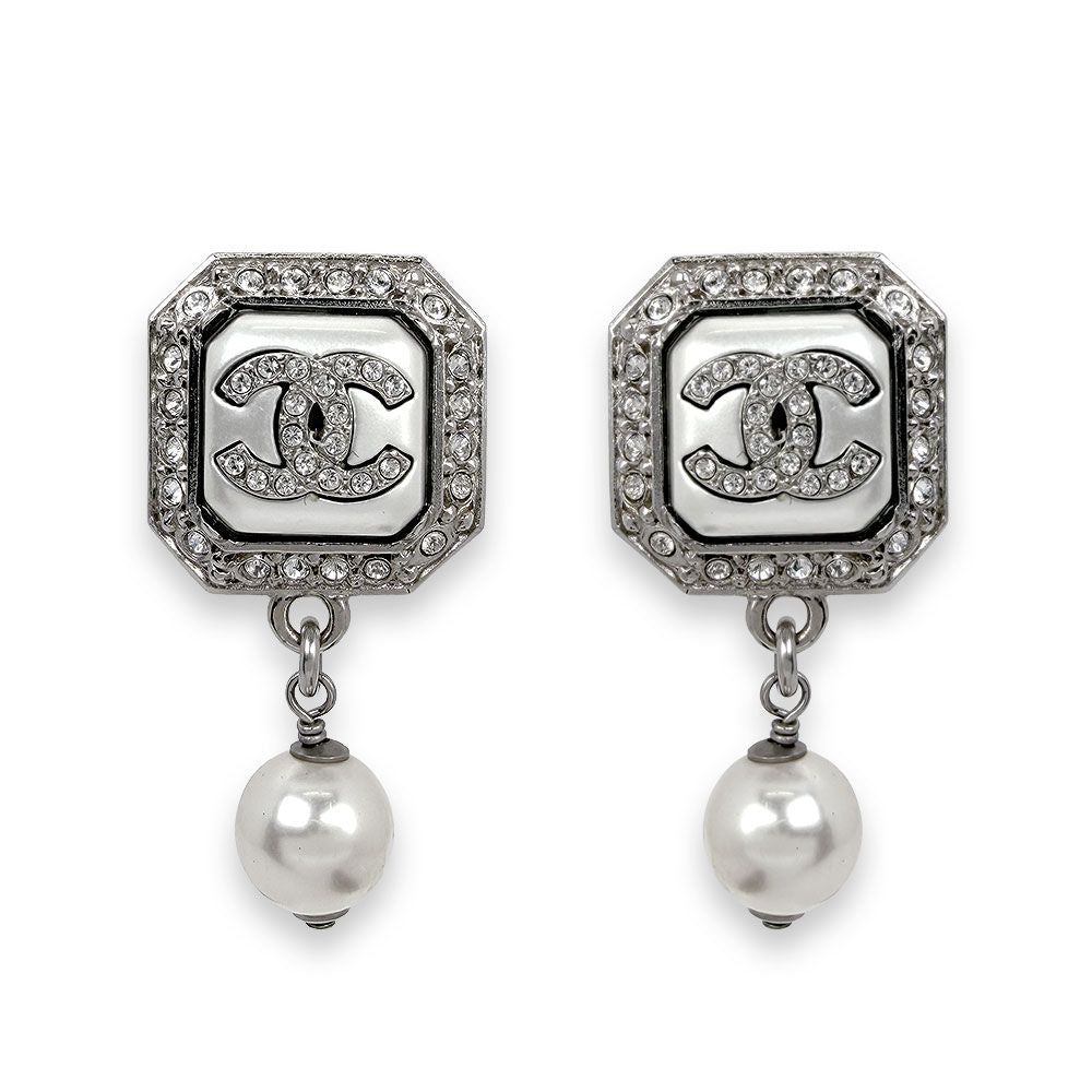 Chanel CC Logo Pearl Earrings