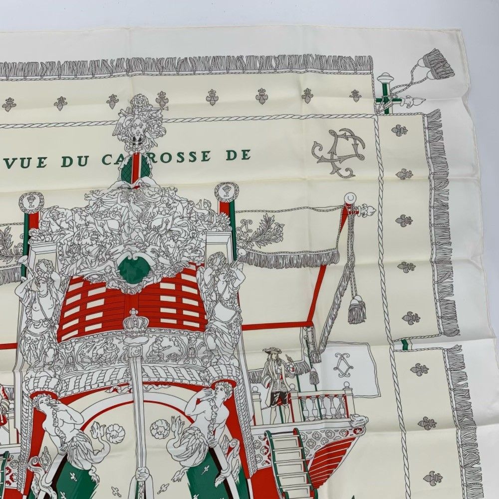 Hermes Carre 90 Vue du Carrosse de la Galere la Reale Queen's Coronation White — view 3