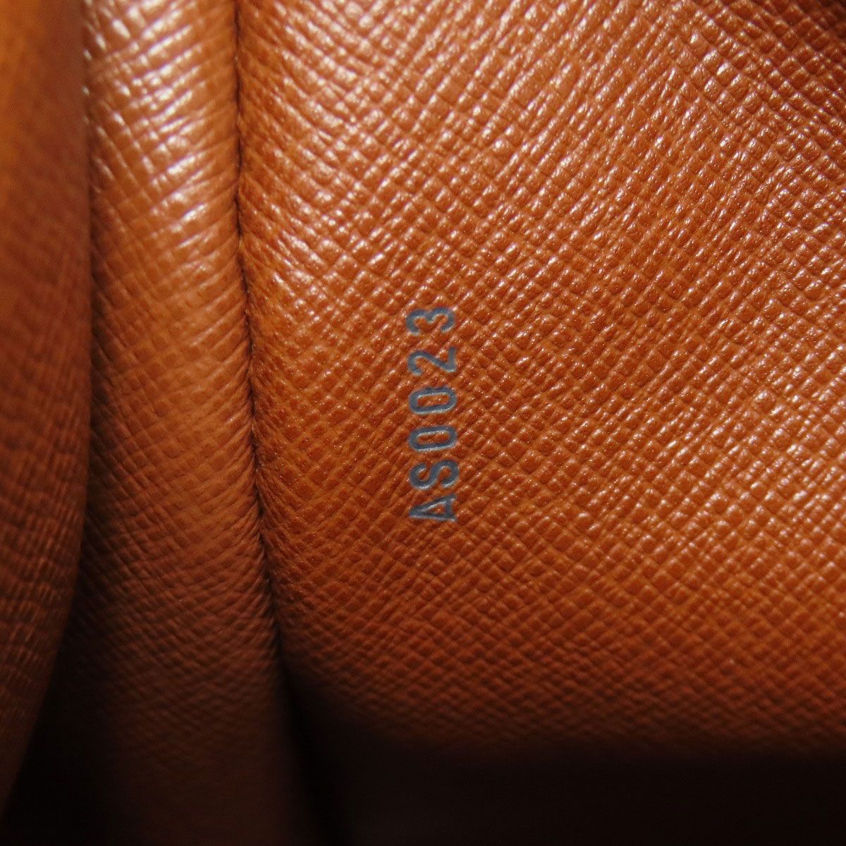 Louis Vuitton Boulogne Shoulder Bag Monogram Canvas — view 7