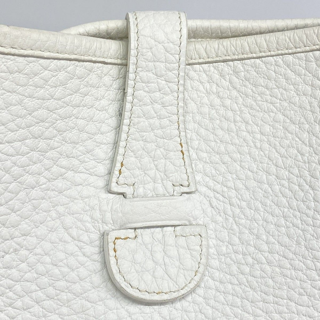 Hermes Shoulder Bag Evelyne Taurillon Clemence White Silver — view 9