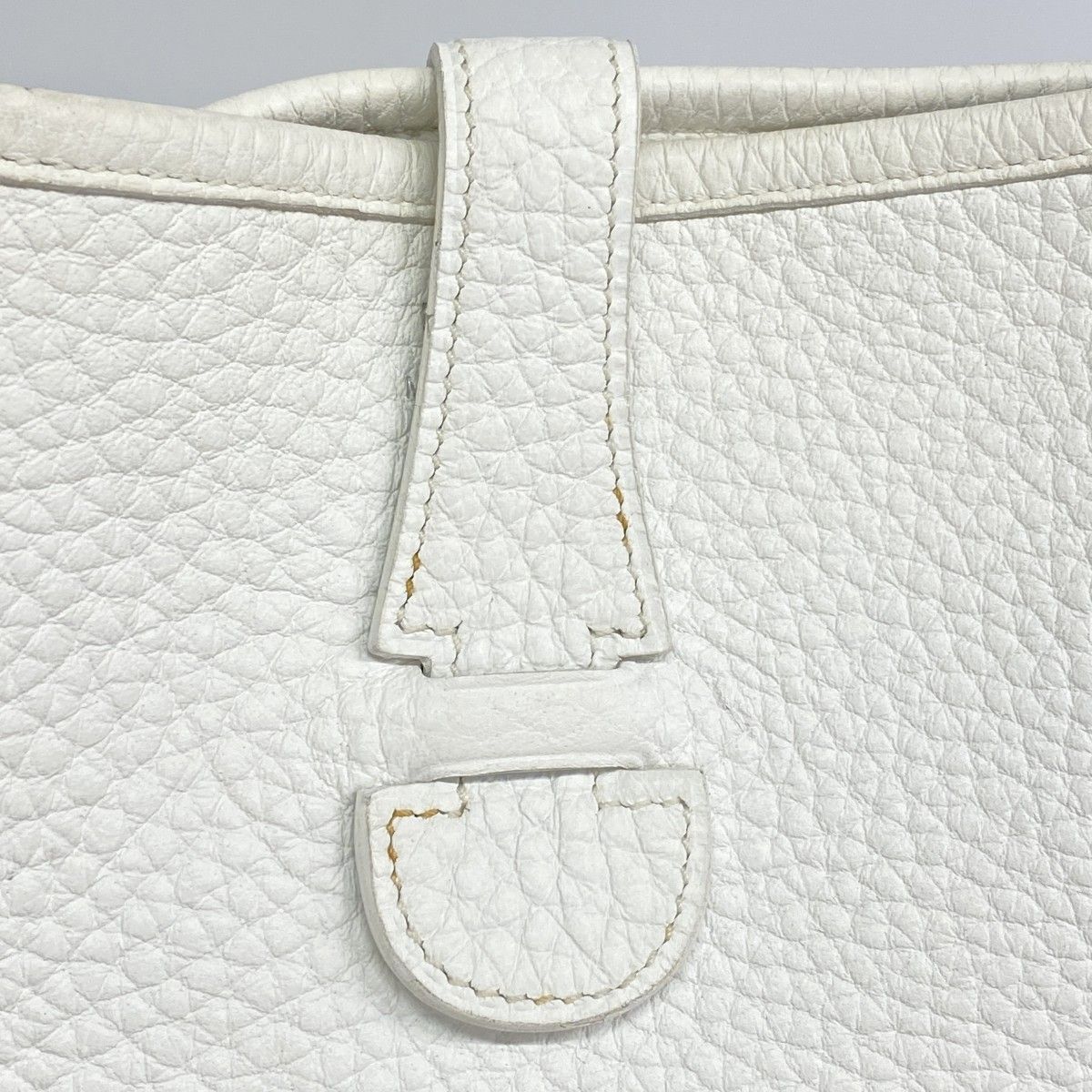 Hermes Shoulder Bag Evelyne Taurillon Clemence White Silver — view 9
