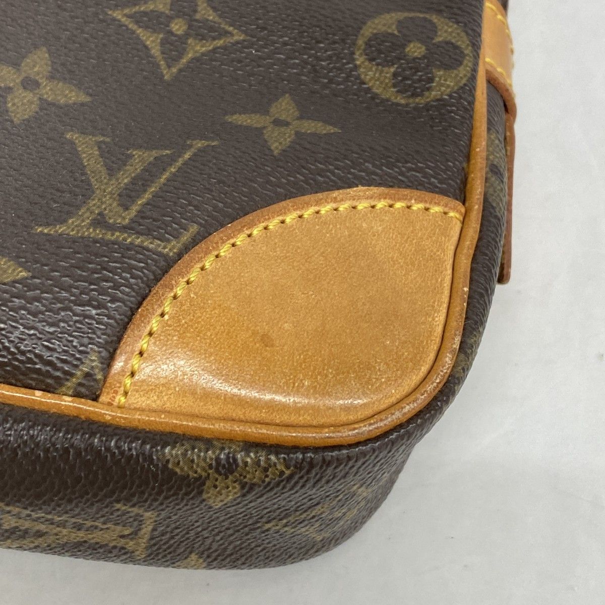 Louis Vuitton Clutch Monogram Marly Dragonne GM Brown — view 7