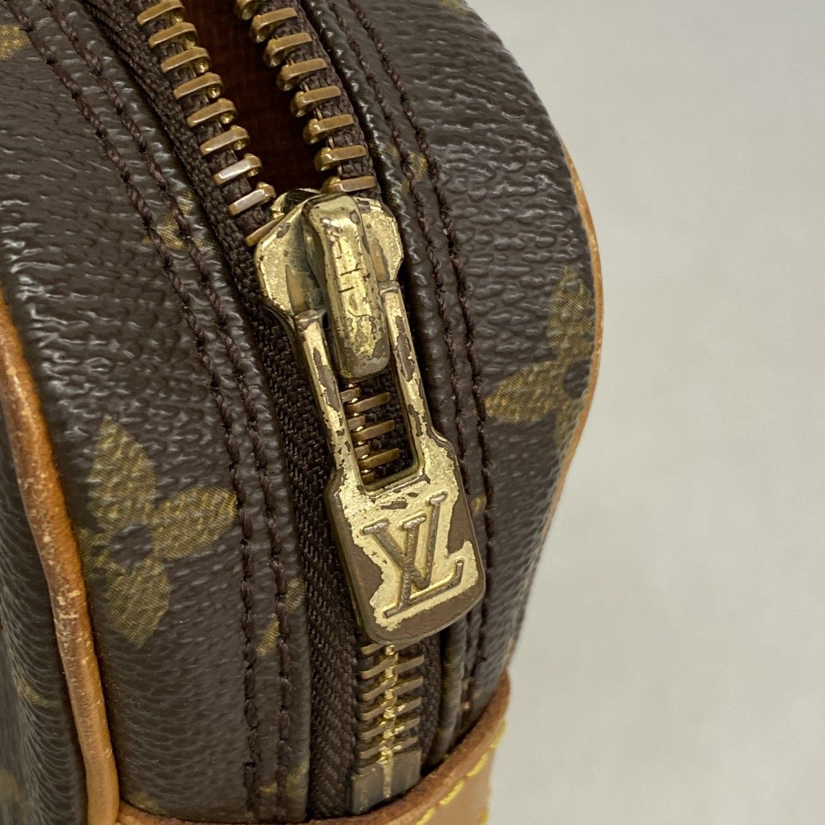 Louis Vuitton Clutch Monogram Marly Dragonne GM Brown — view 8