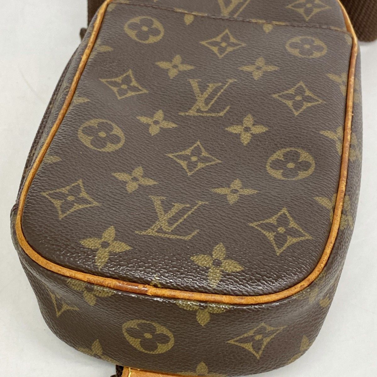 Louis Vuitton Belt Bag Monogram Pochette Gange Brown — view 8