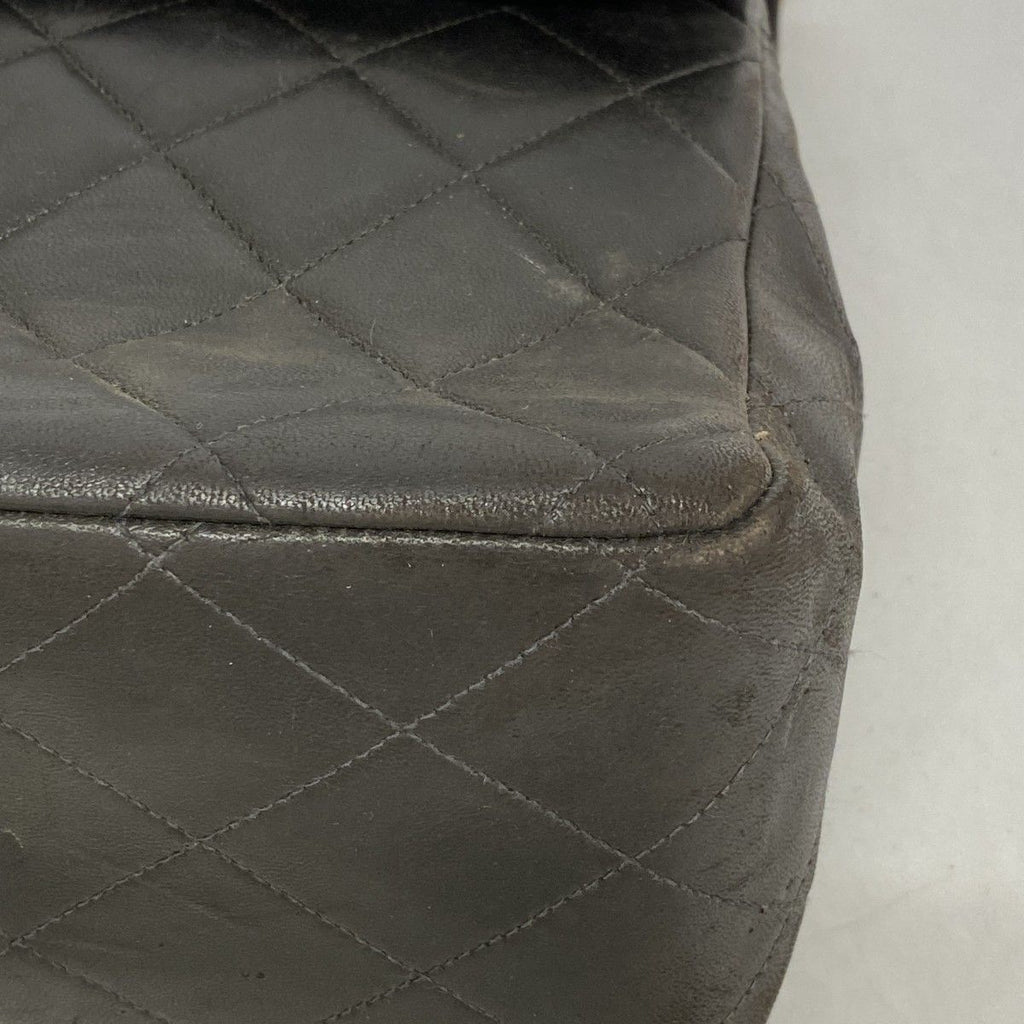 Chanel Shoulder Bag Deca Quilted Lambskin Black Gold — view 8