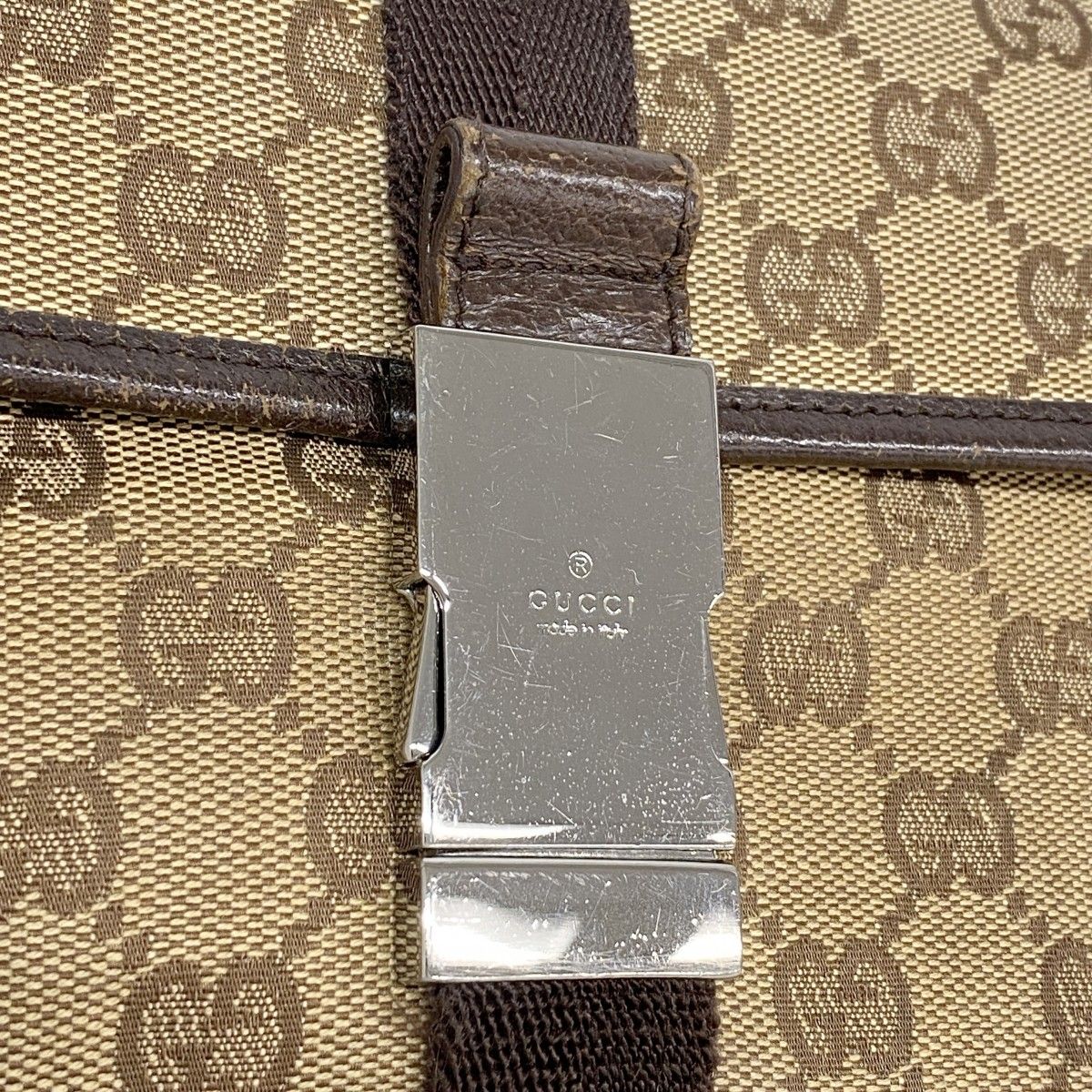 Gucci Waist Bag GG Canvas Beige Brown Silver — view 9