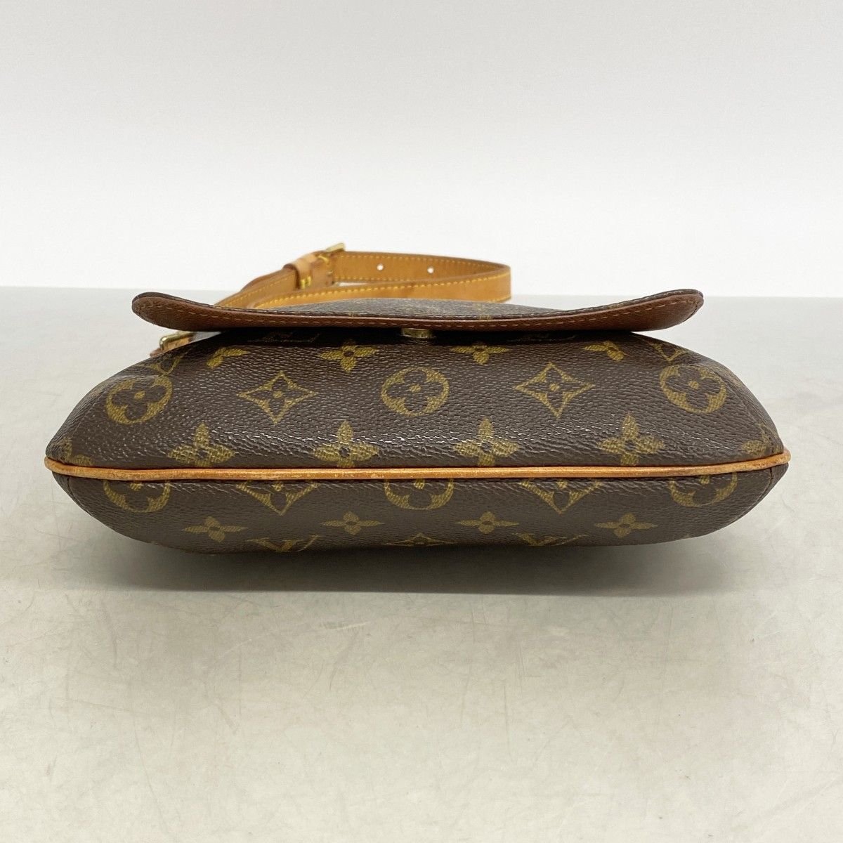 Louis Vuitton Shoulder Bag Monogram Musette Salsa Short Strap Brown — view 3