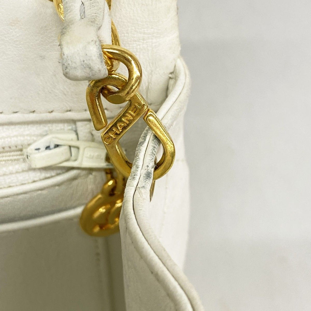 Chanel Shoulder Bag Mini Quilted Lambskin White Gold — view 6