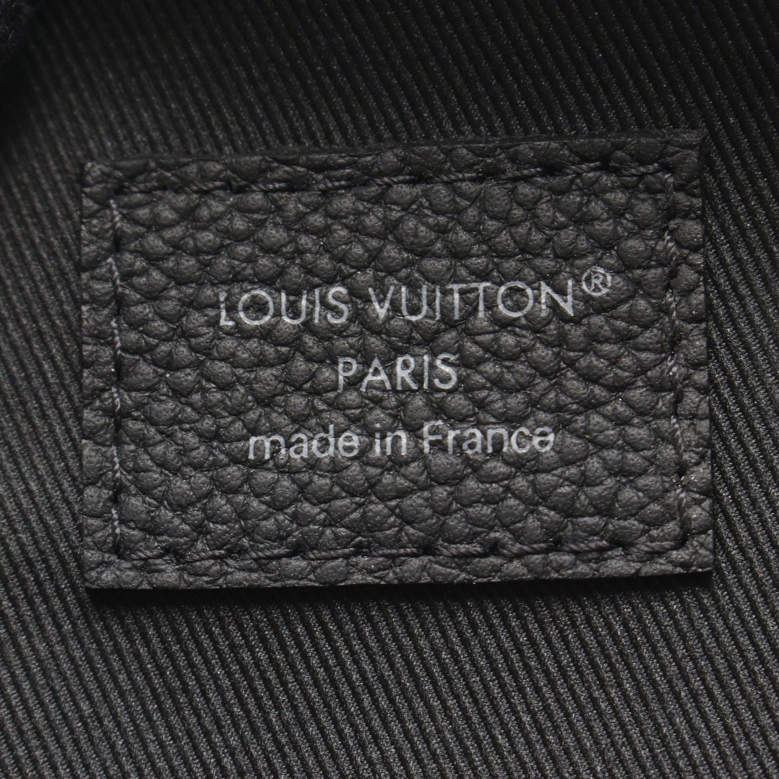 Louis Vuitton Waist Bag Avenue Damoflage Canvas Leather — view 4