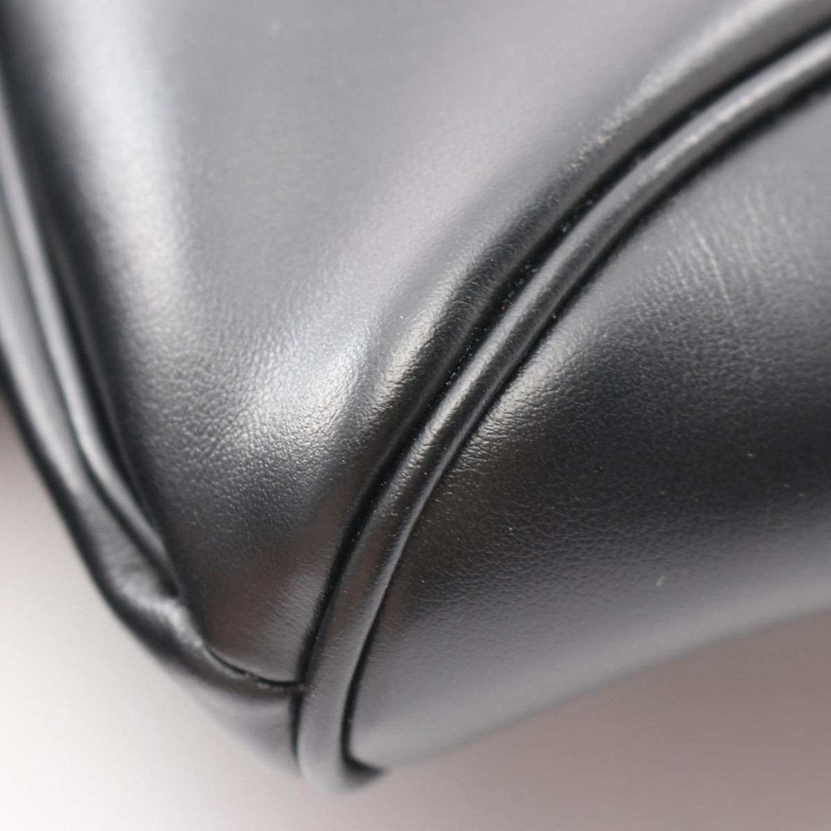 Prada Shoulder Bag Etude Softy Calf Black Leather — view 5