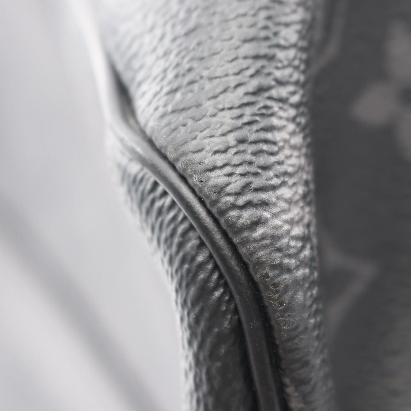 Louis Vuitton Boston Bag Keepall Bandouliere 45 Monogram Eclipse 2-Way Canvas — view 6
