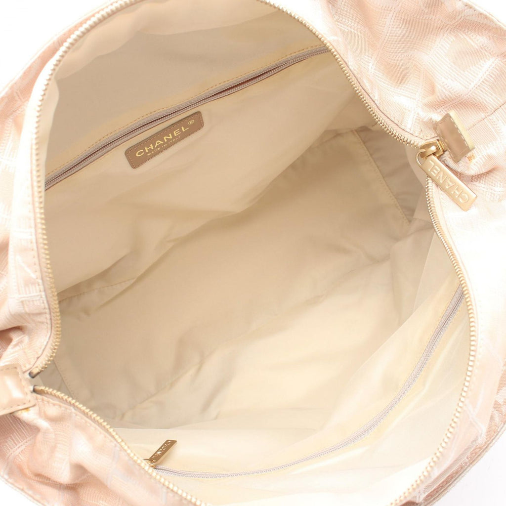 Chanel Tote New Travel Line GM Beige Leather GM — view 3