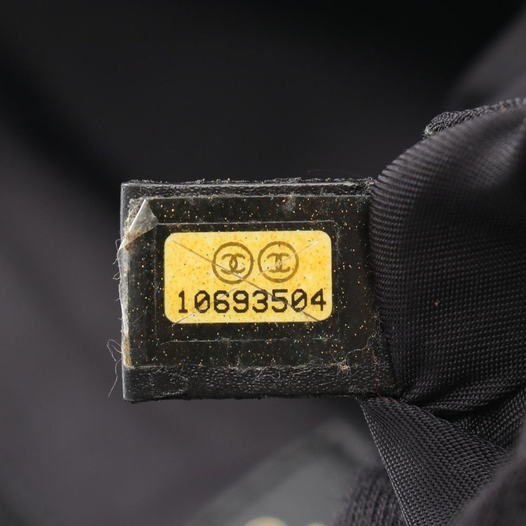 Chanel Tote New Travel Line Black Leather — view 5