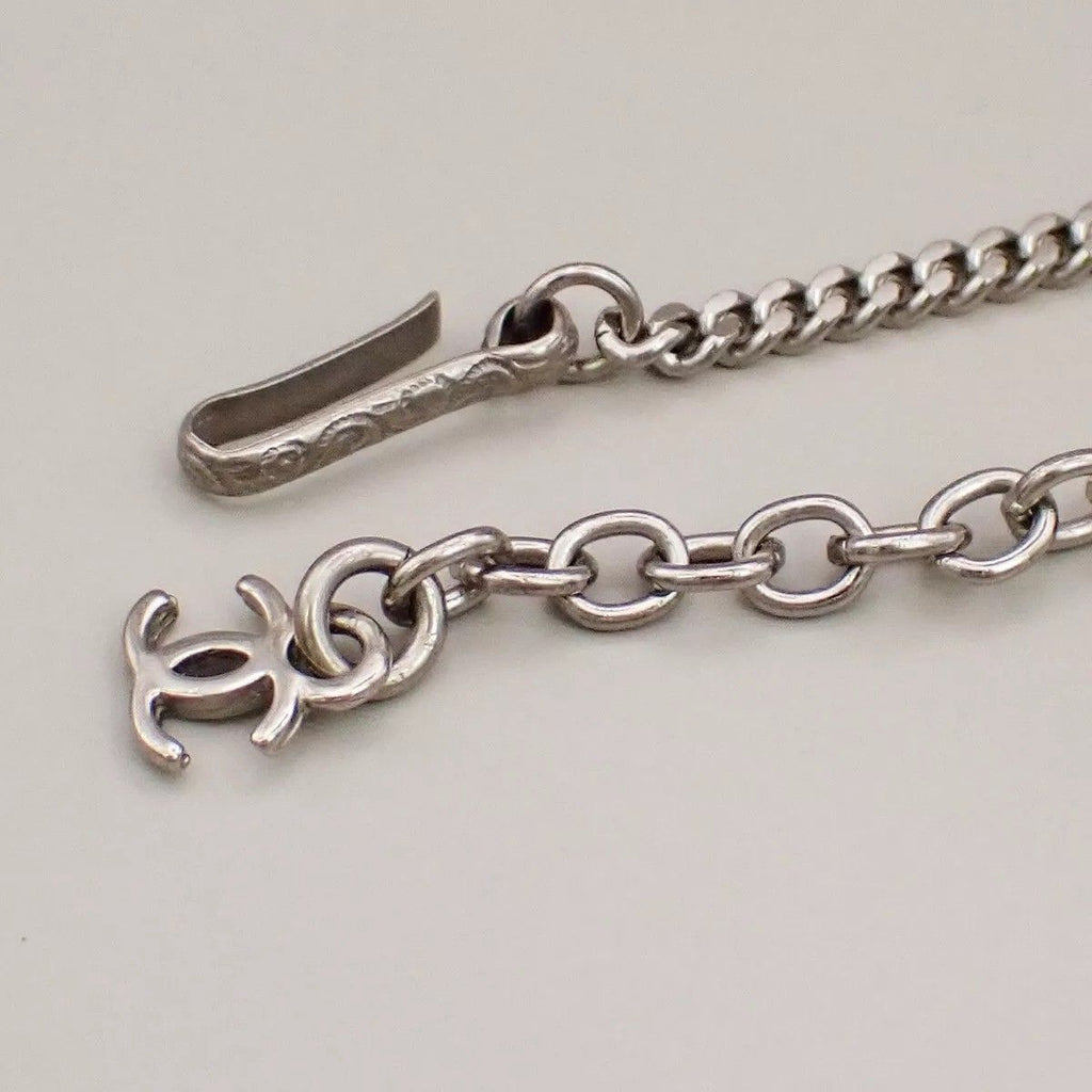 Chanel Necklace CC Logo Silver Off White — view 7