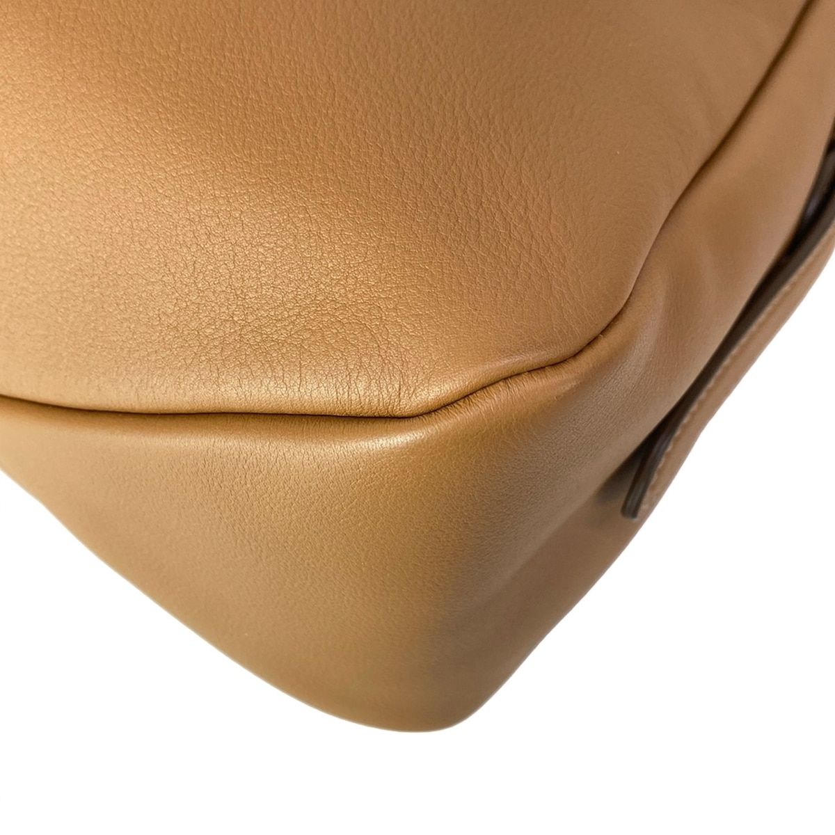 Prada Shoulder Bag Eme Large Light Brown Leather — view 9