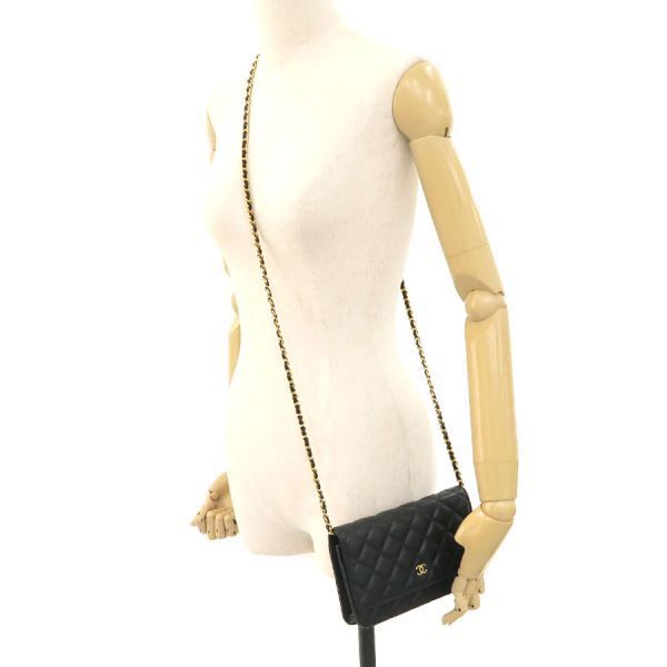 Chanel Caviar Quilted Chain — view 9