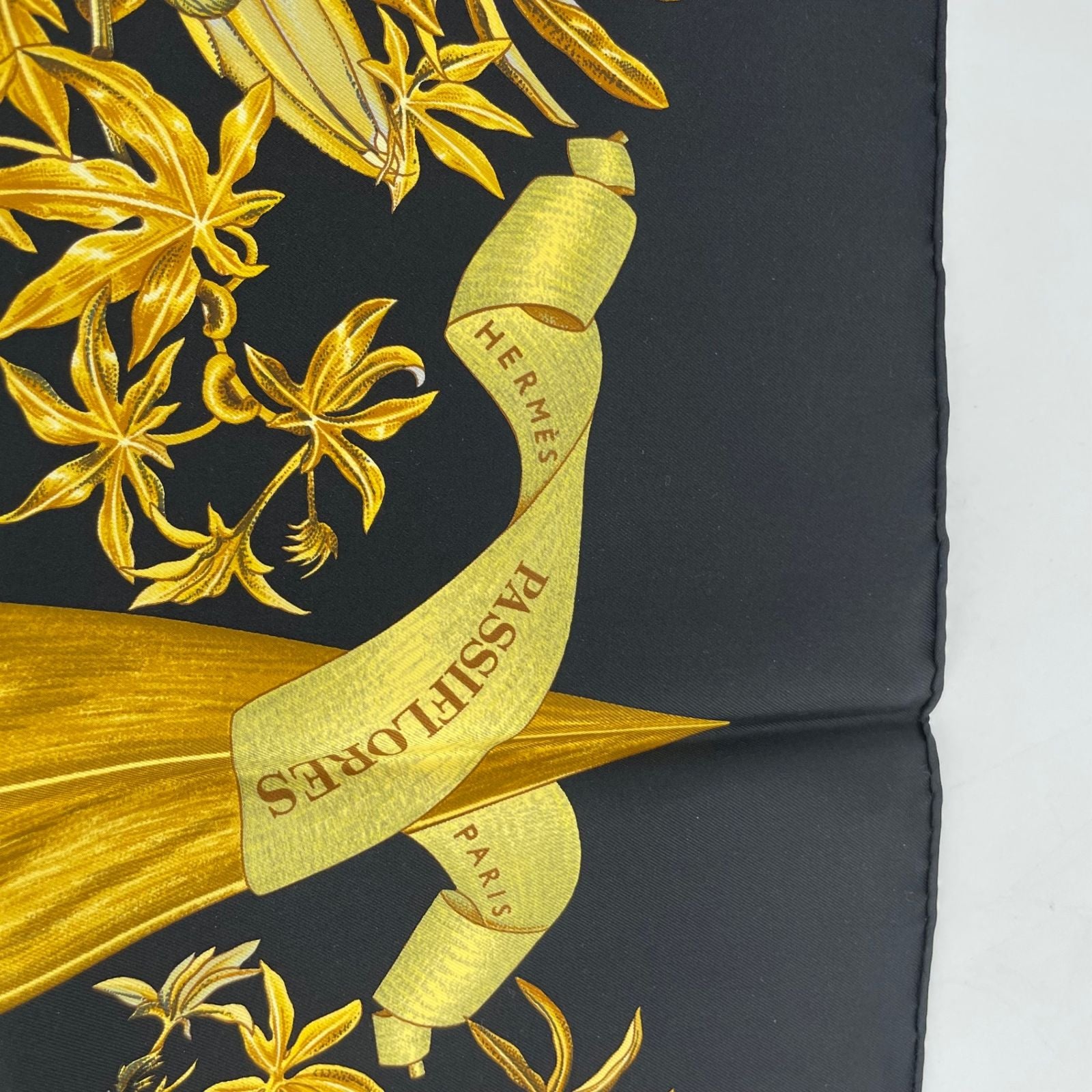 Hermes Carre 90 Passiflores Passion Flower Black Silk 100% Scarf — view 6