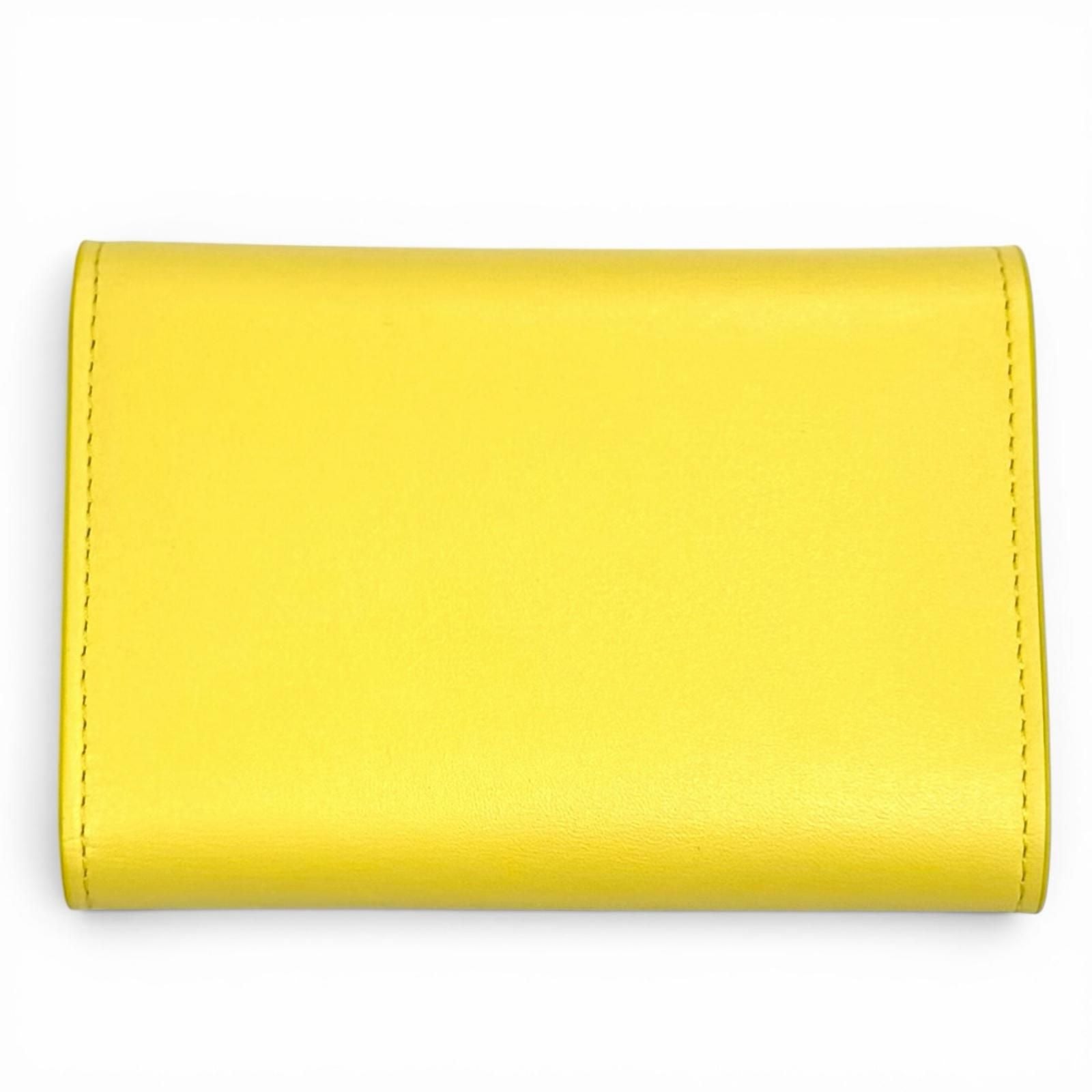 Loewe Pebble Vertical Wallet Small Shiny Napaca Flight Citrine Anagram Trifold — view 3