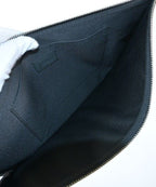 Louis Vuitton Clutch Gray — view 3