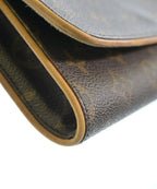 Louis Vuitton Shoulder — view 9