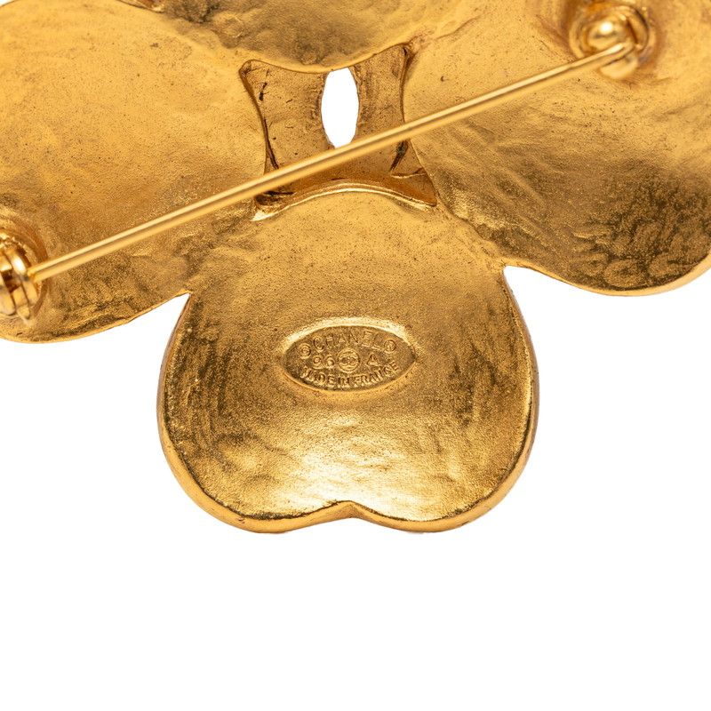 Chanel CC Logo Crowbar Motif Vintage Brooch 96 Gold Plated — view 3