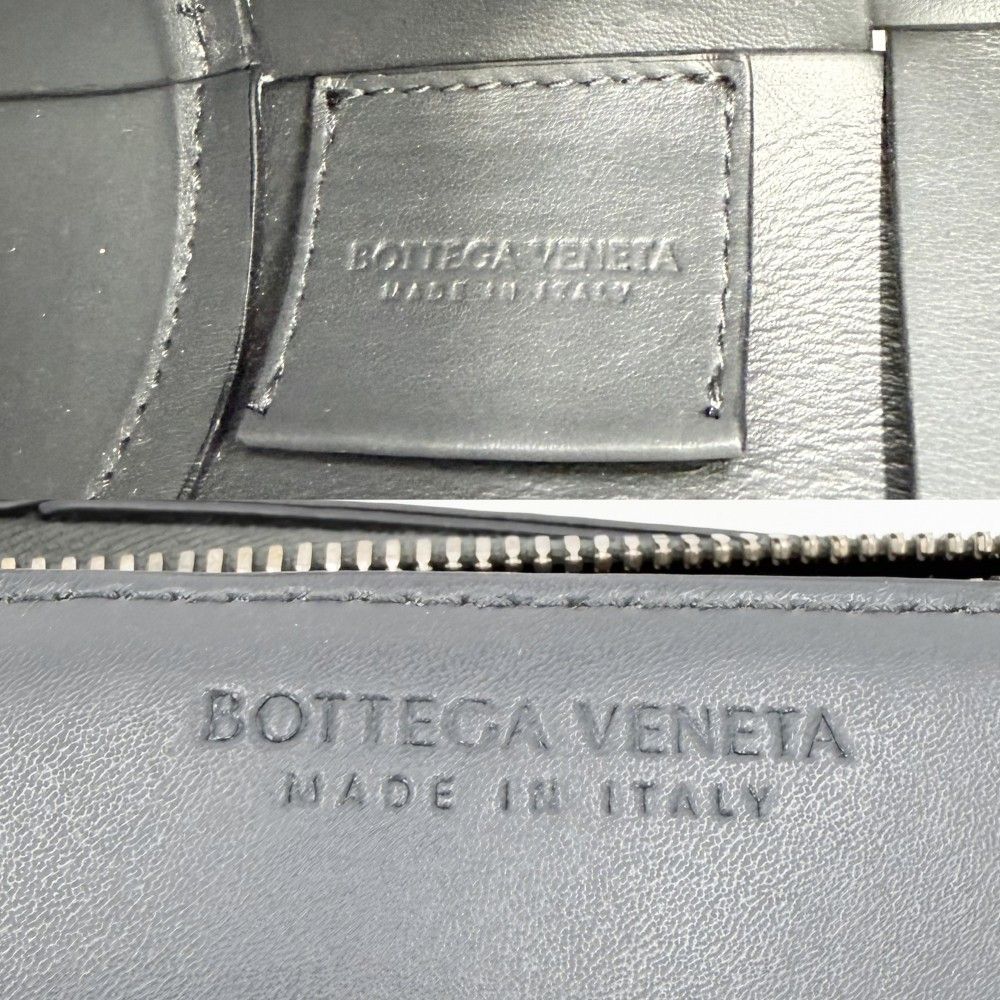 Bottega Veneta Shoulder Bag Maxi Intrecciato Small Canet Bag Crossbody Gray — view 5