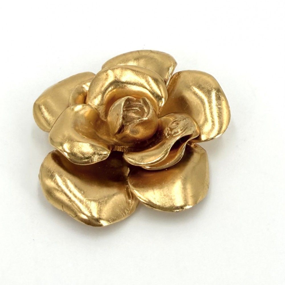 Chanel Brooch Flower Camellia Vintage Gold Plated — view 3