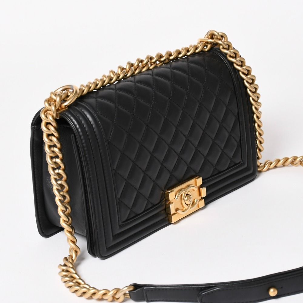 Chanel Boy 25 Chain Shoulder Bag Base CC Logo Lambskin Black — view 3