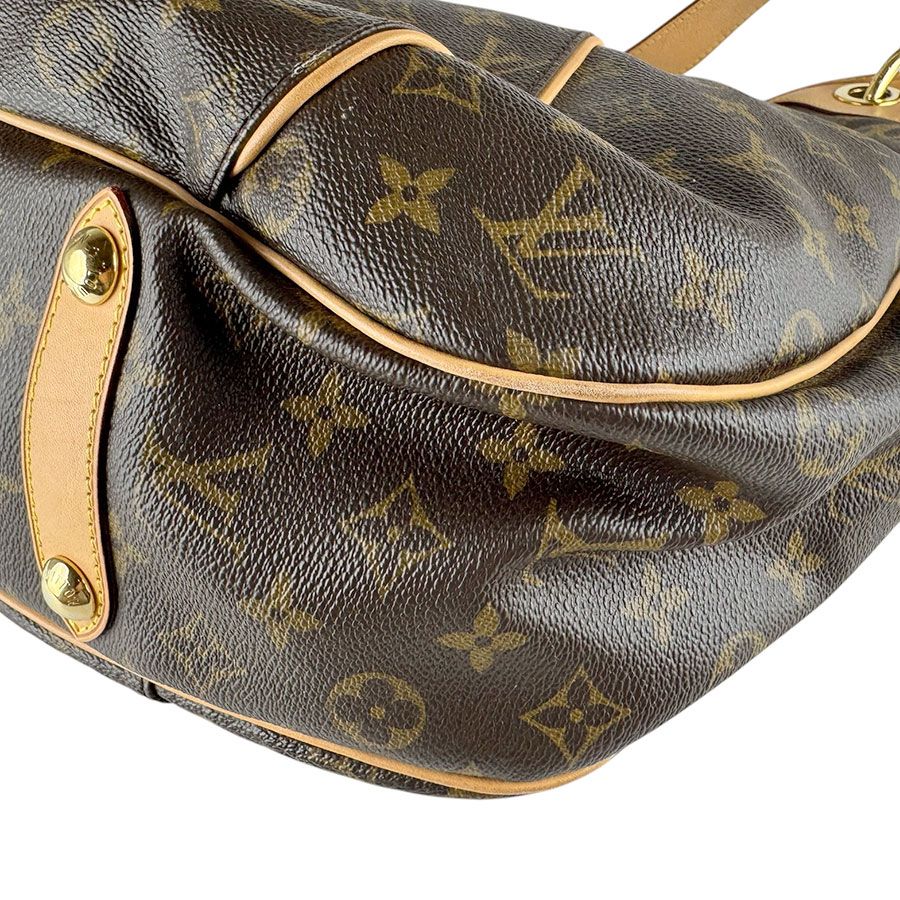 Louis Vuitton Shoulder Bag Galleria GM — view 9
