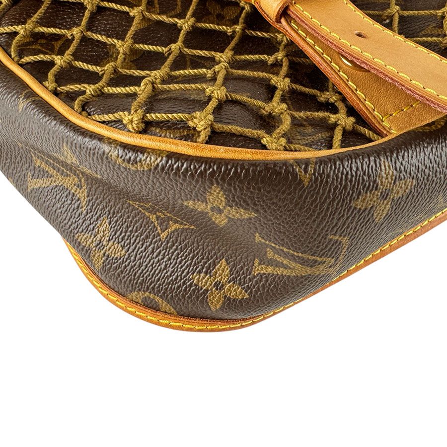 Louis Vuitton Shoulder Bag Congo — view 9
