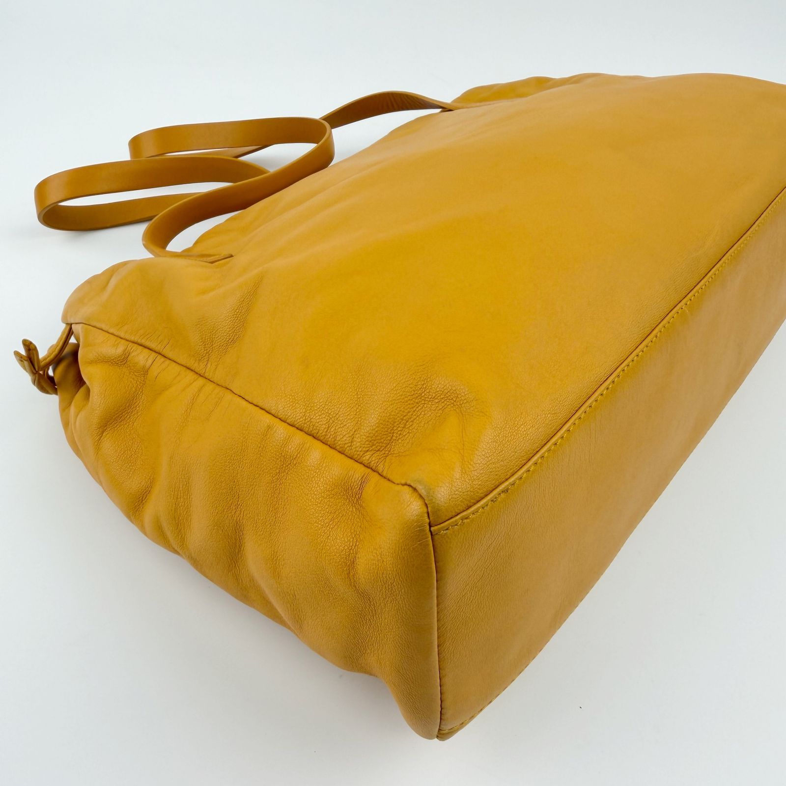 Loewe Tote Shoulder Bag Leather Yellow Vintage — view 9