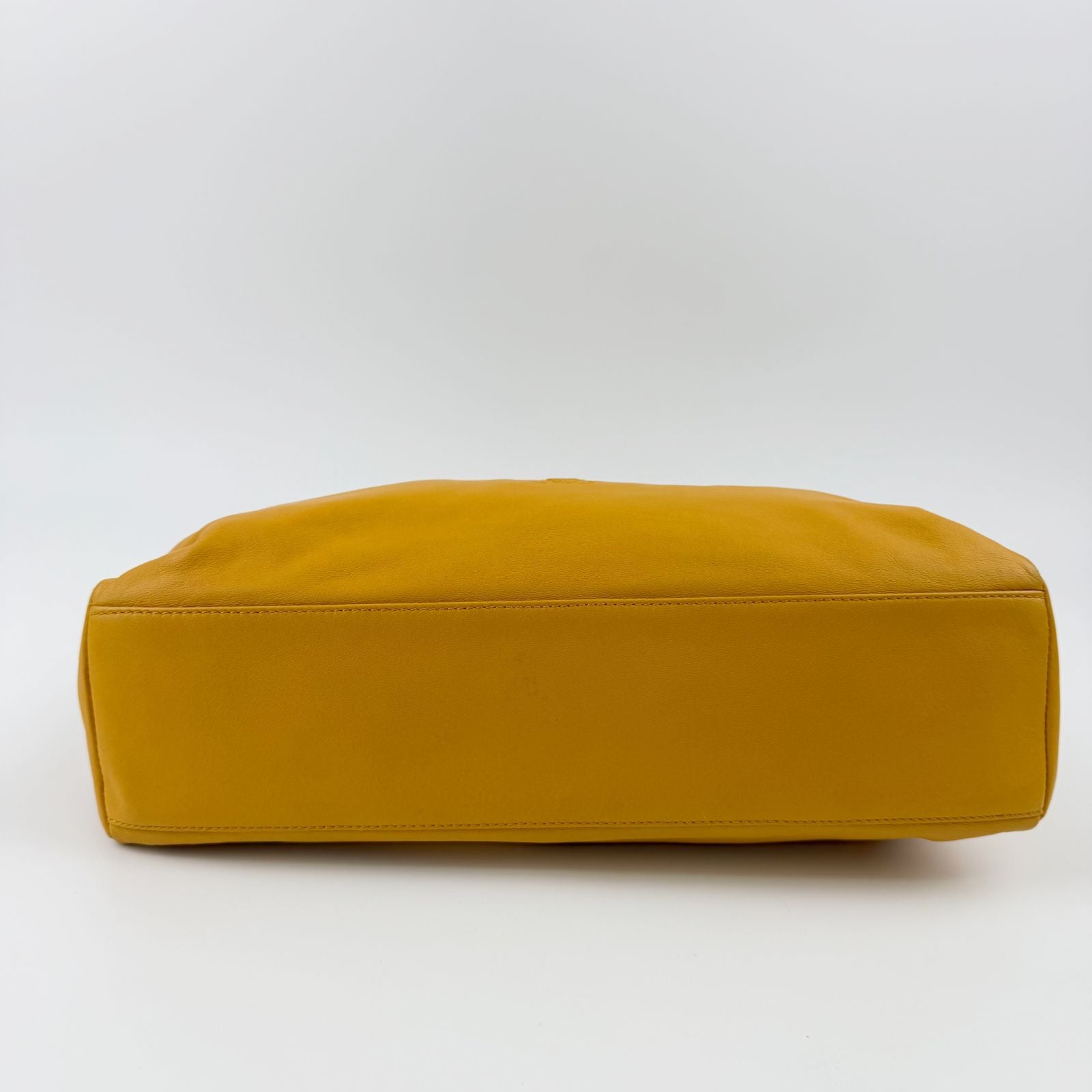 Loewe Tote Shoulder Bag Leather Yellow Vintage — view 6