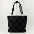 Chanel CC Logo Quilted Tote Shoulder Bag Suede Black Gold Vintage — view 4
