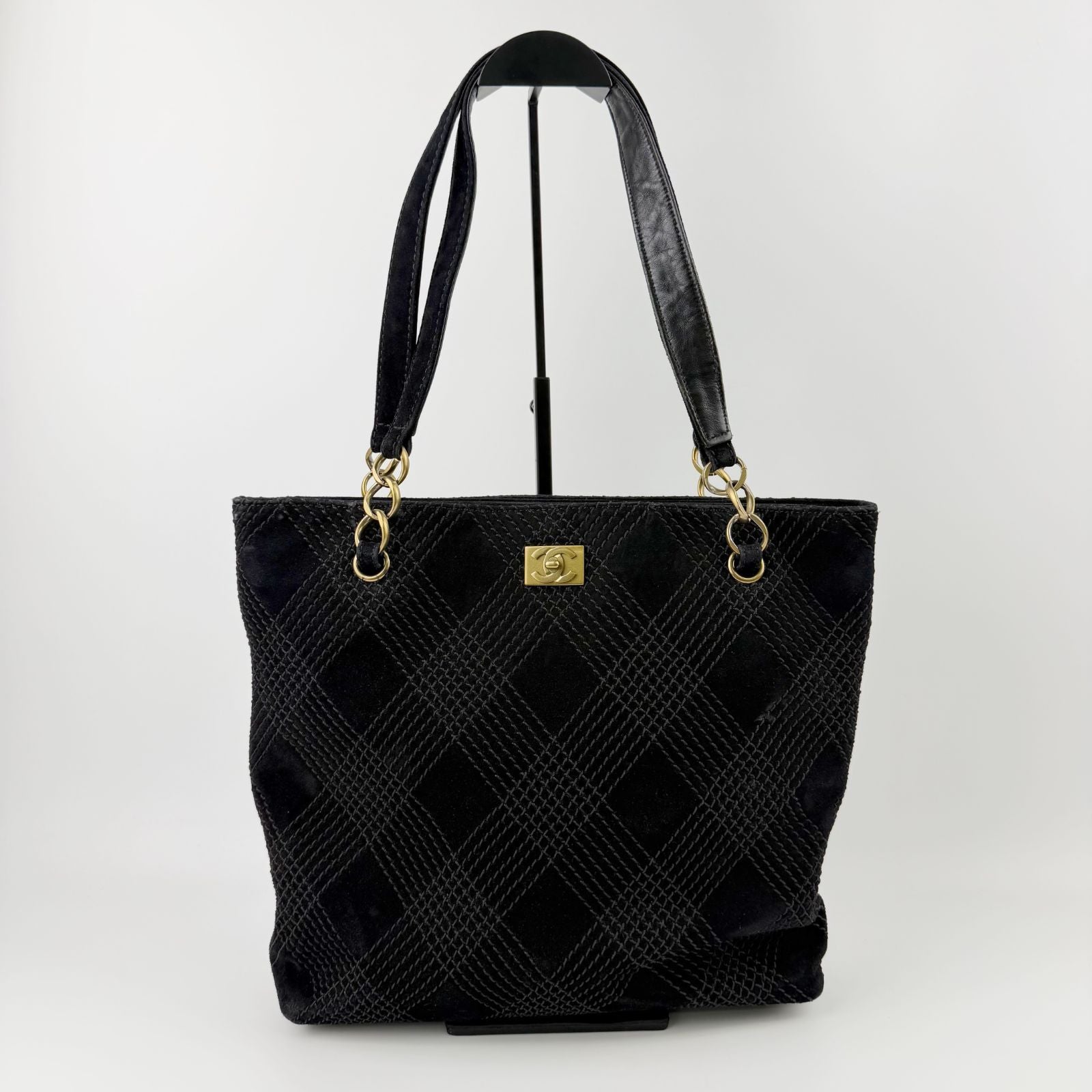 Chanel CC Logo Quilted Tote Shoulder Bag Suede Black Gold Vintage — view 3