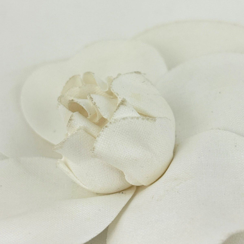 Chanel Camellia Brooch Corsage Flower Ribbon Fabric White Black — view 4