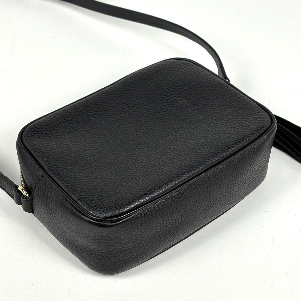 Gucci Soho Shoulder Bag Tassel Fringe Interlocking Leather Black — view 2