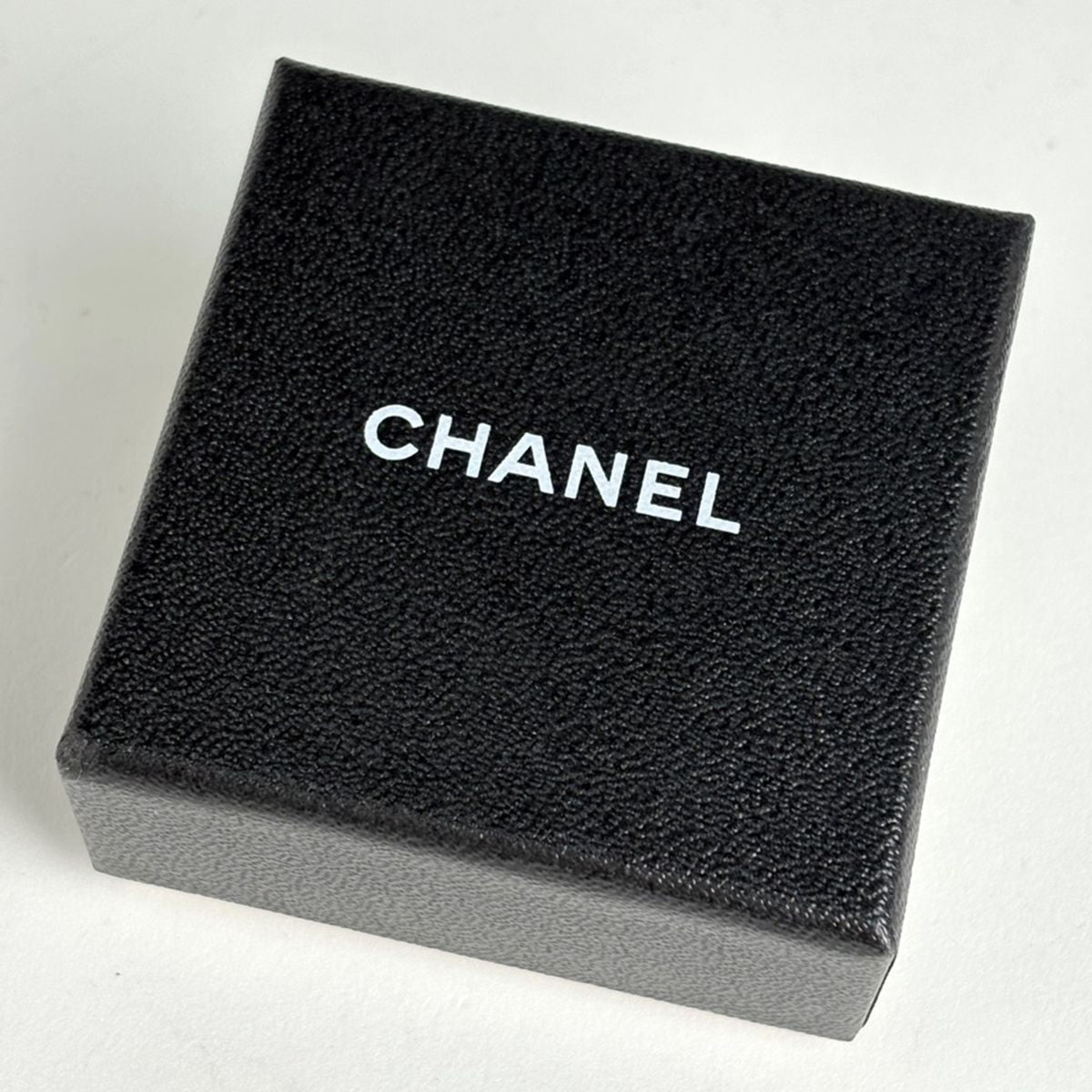 Chanel CC Logo Rhinestone Ring Gold Plated — view 7