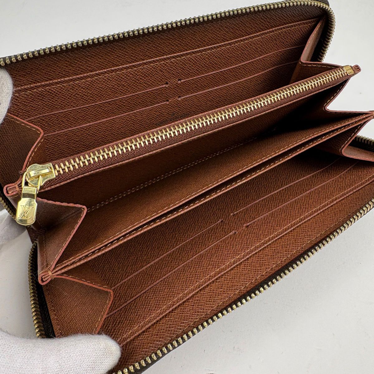 Louis Vuitton Zippy Wallet Round Zip Monogram Brown — view 5