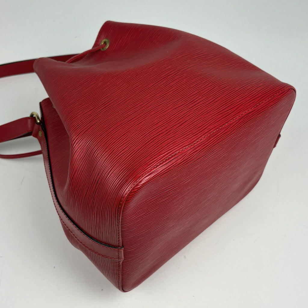 Louis Vuitton Petit Noe Shoulder Drawstring Bag Epi Castilian — view 2