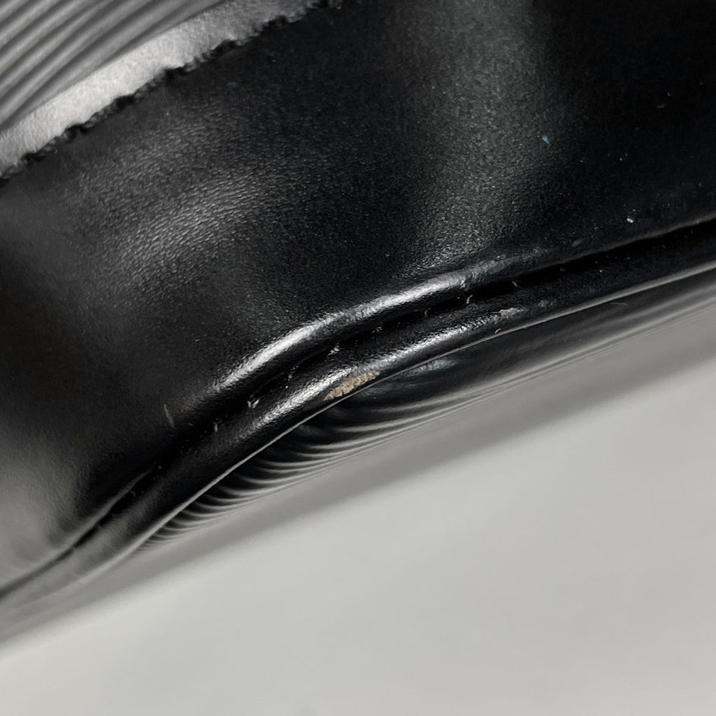 Louis Vuitton Alma Handbag Epi Noir — view 3