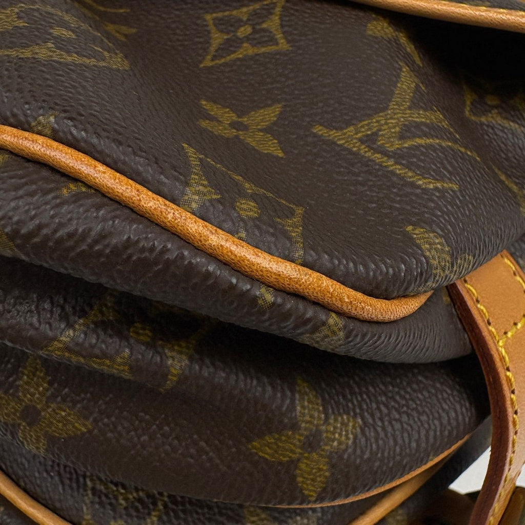 Louis Vuitton Saumur 30 Crossbody Shoulder Bag Monogram Brown — view 3