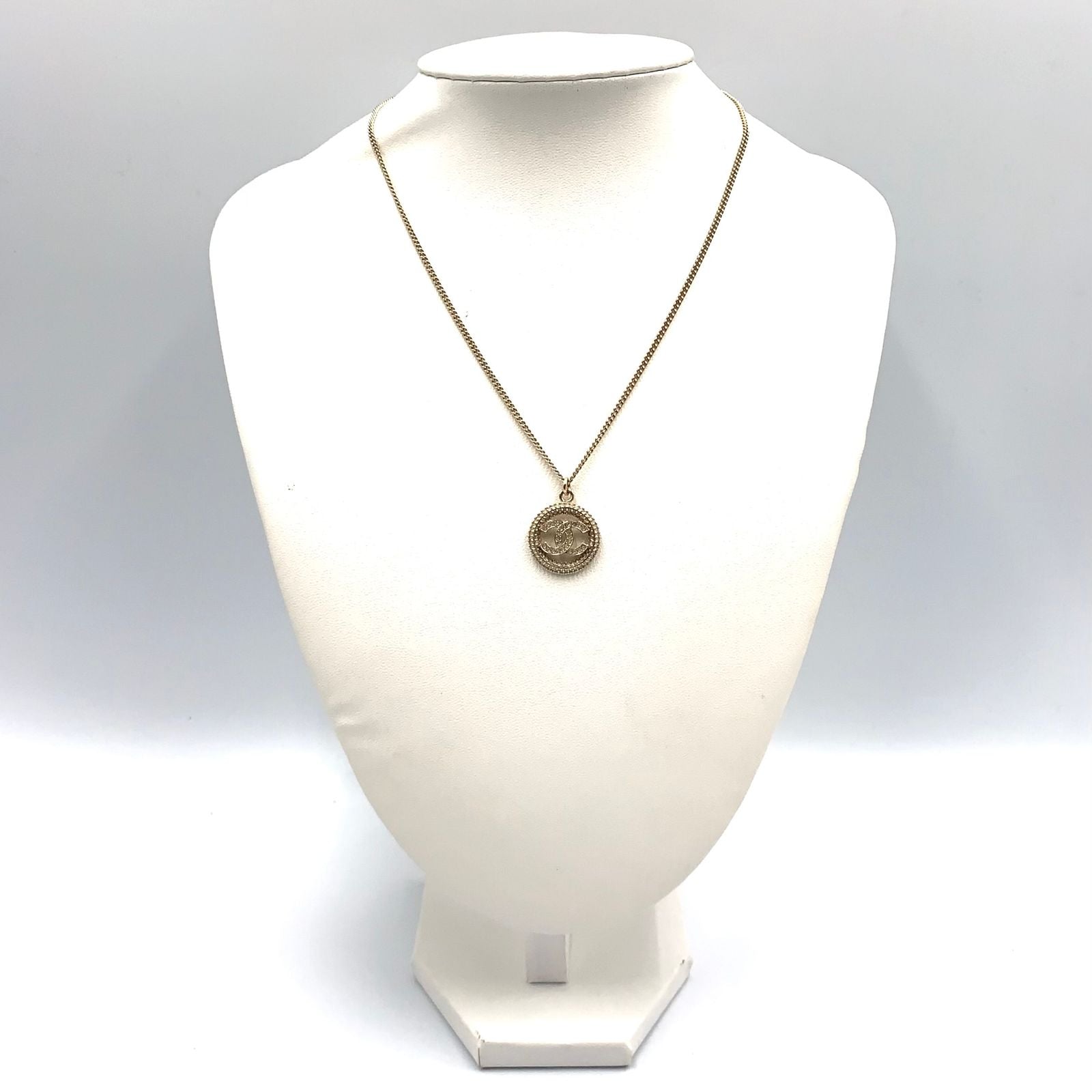 Chanel CC Logo Rhinestone Metal Color Stone Clear Gold Necklace — view 8